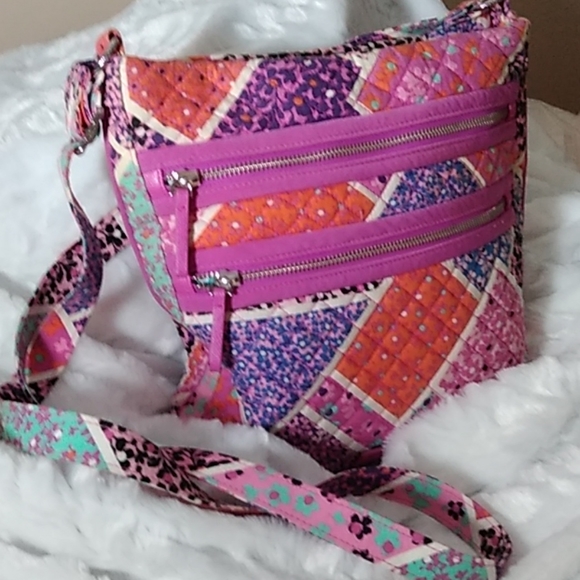 Vera Bradley Handbags - Vera Bradley Triple Zip Hipster